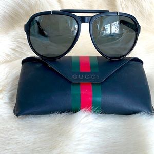 Gucci Oversized Black Aviators